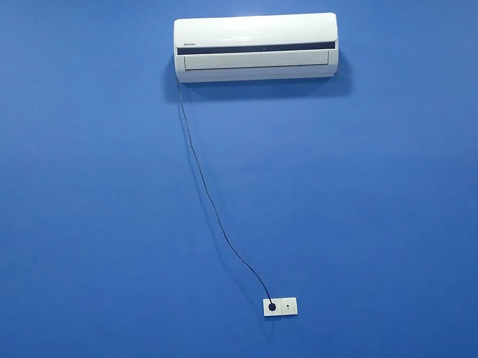 Walton 1.5 Ton Inverter Split AC (WSI-KRYSTALINE) — image 1
